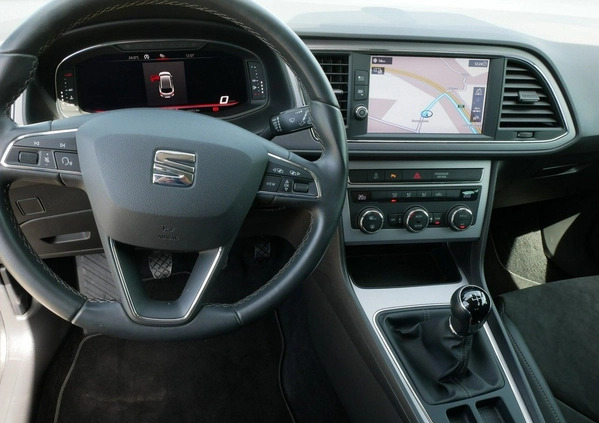Seat Leon cena 67900 przebieg: 15000, rok produkcji 2020 z Trzemeszno małe 631